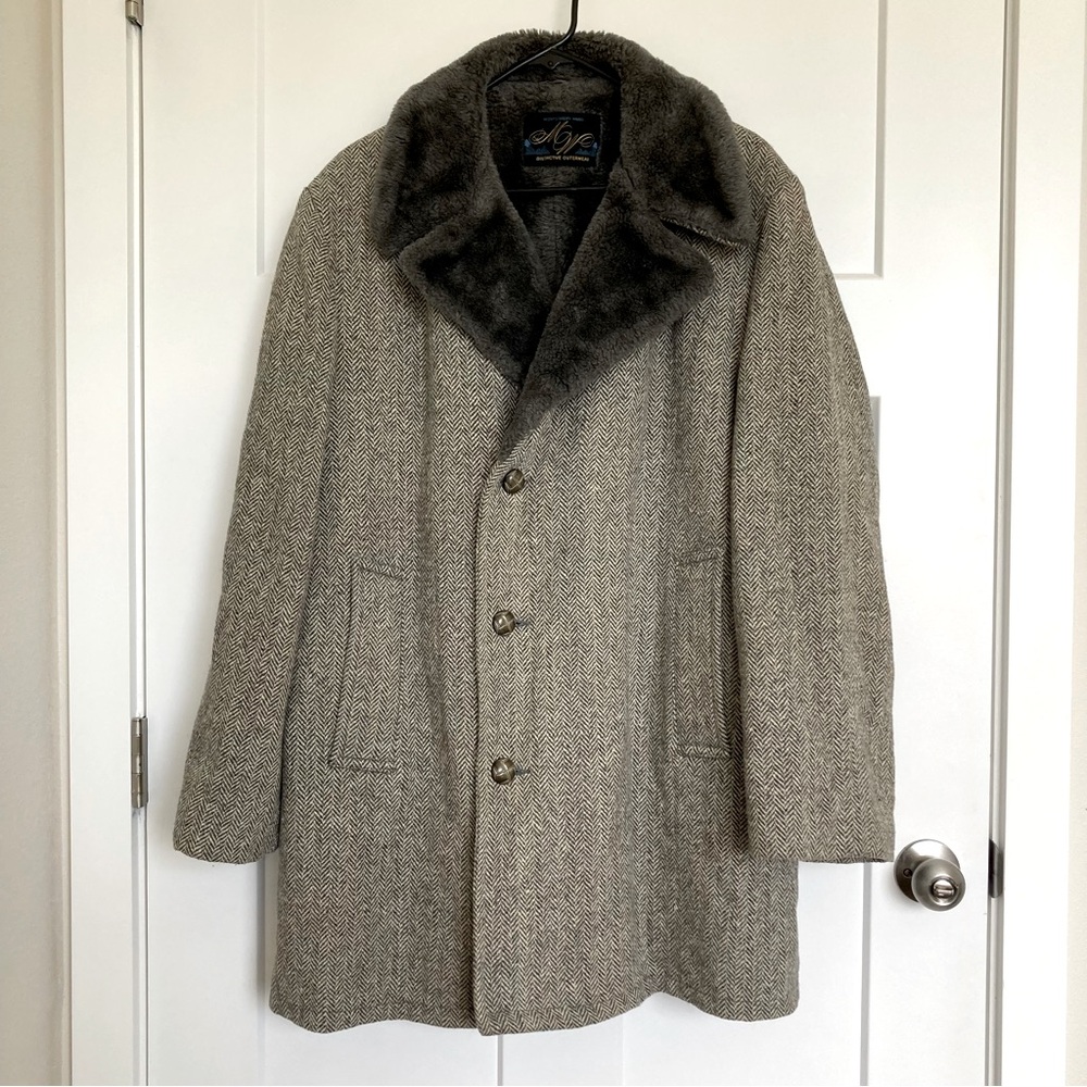 Montgomery Ward, Women jacket & coat, Herringbone coat, Size L.